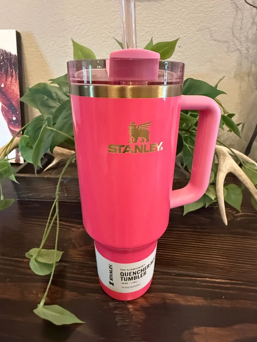 Stanley 40oz Pink Parade NWT - Picture 1 of 6